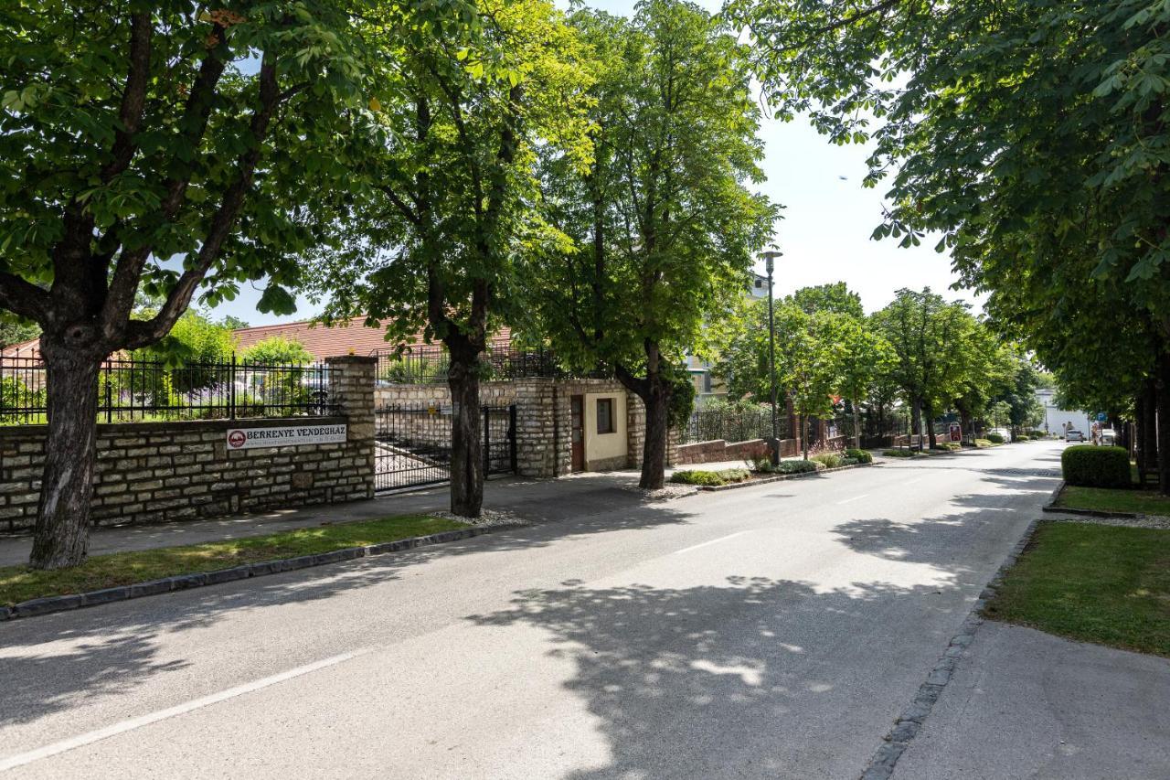 Berkenye Vendeghaz Hotel Balatonfüred Eksteriør billede
