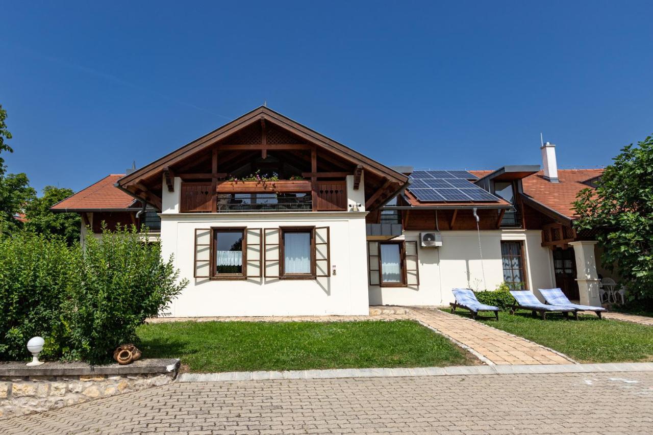 Berkenye Vendeghaz Hotel Balatonfüred Eksteriør billede